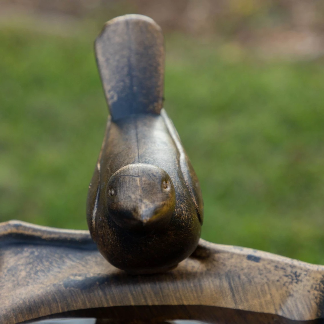 Outlet 🤩 Alpine Bronze Birdbath With 2 Birds, 32 In. 🛒 9 Outlet 🤩 Alpine Bronze Birdbath With 2 Birds, 32 In. 🛒 - Image 7